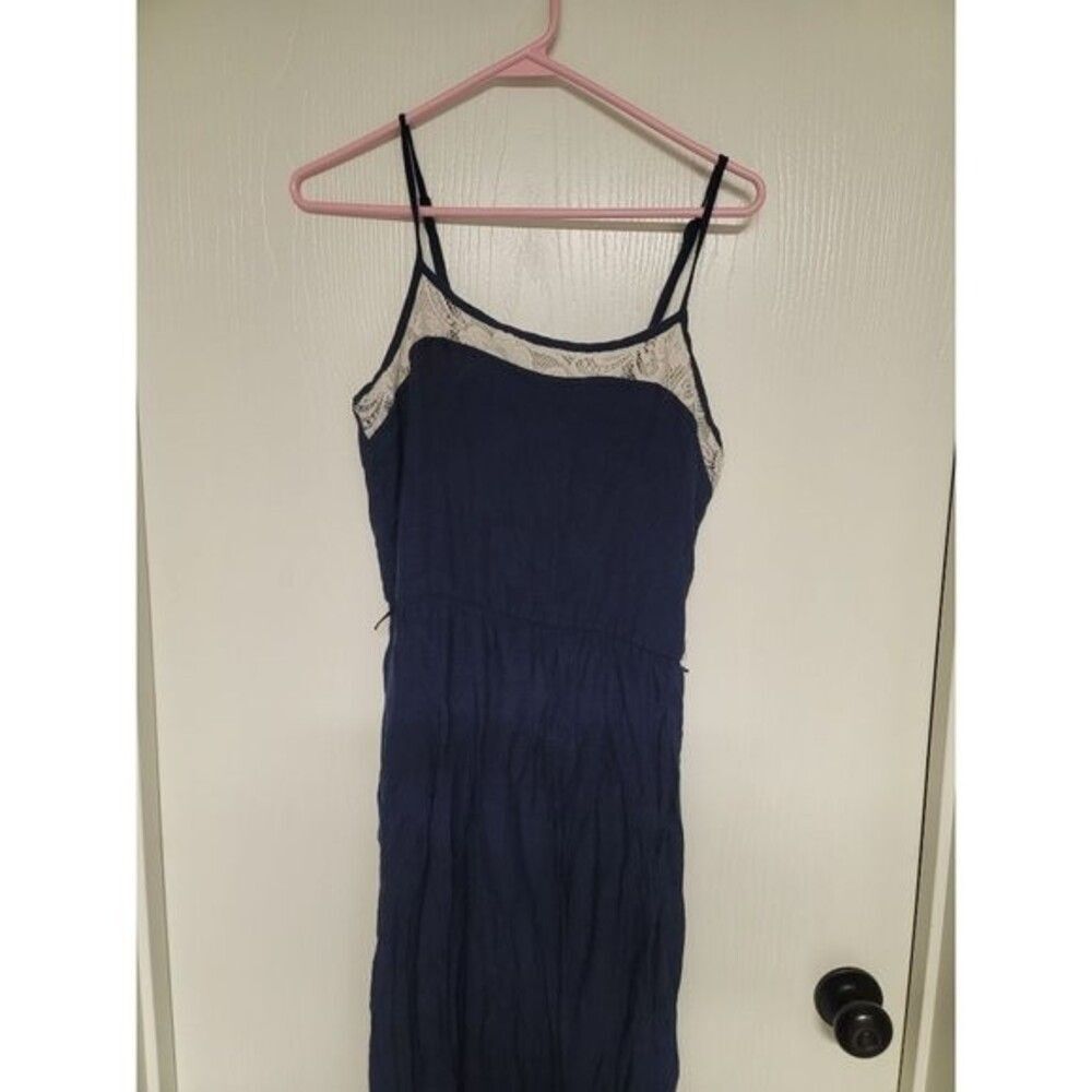 womens long blue and lace Charlotte Russe thin strapped dress - size medium